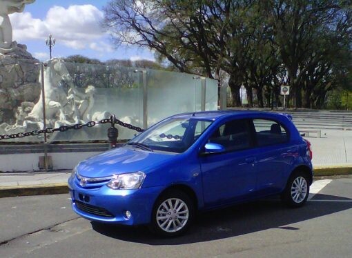 Primer contacto: Toyota Etios