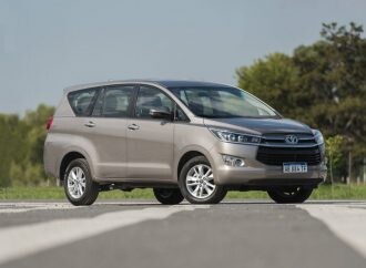 Prueba: Toyota Innova SRV AT 2.7