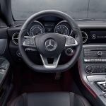 Volante-deportivo-multifunción-forrado-en-napa-L5C-1024×768