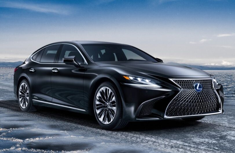 Lexus arranca con tres modelos y promete seis más