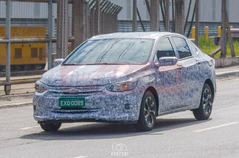 Nuevos Onix y Prisma: menos camuflaje y anticipo de versiones