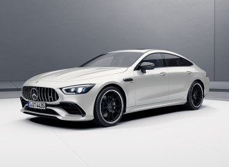 Mercedes lanza dos versiones del AMG GT