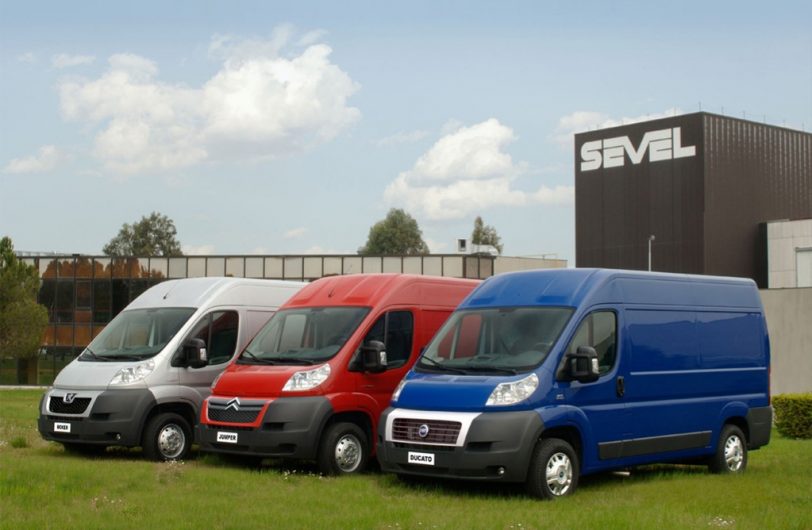 Sevel seguirá produciendo los furgones de PSA y FCA