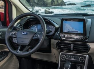 Ford suma pantalla táctil a toda la gama del EcoSport