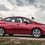 nissan_versa_sr_055c055215460d64