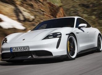 Porsche presenta el Taycan en Europa