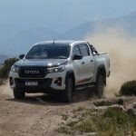 Hilux GR curva