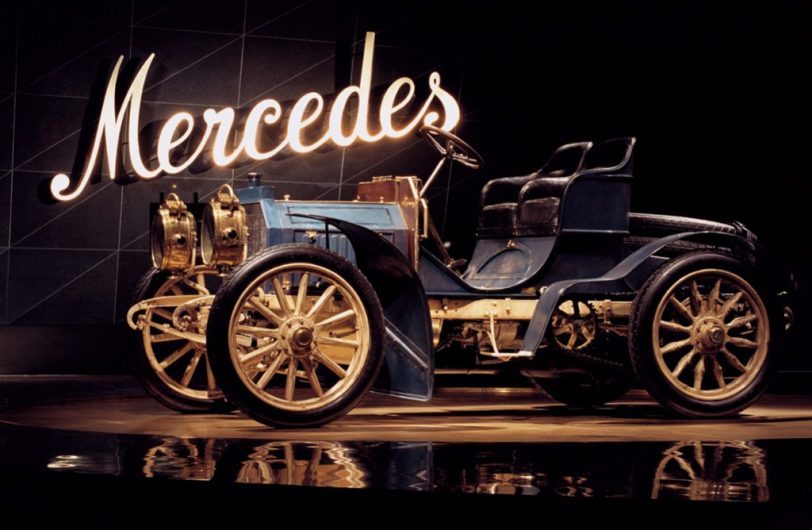 Mercedes cumple 120 años como marca