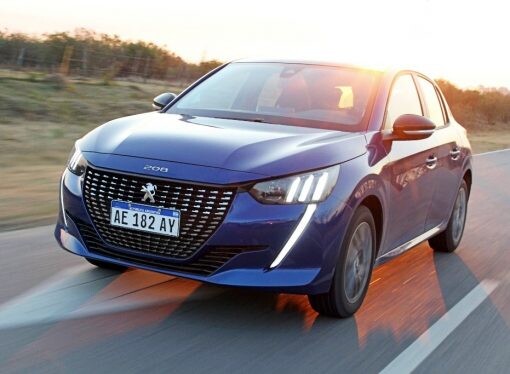 Prueba: Peugeot 208 Feline 1.6 Tiptronic