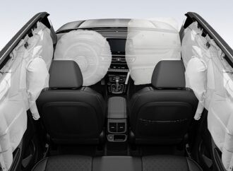 India obligará a que los autos equipen 6 airbags de serie