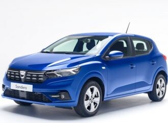 Todas las fotos de los nuevos Sandero y Logan