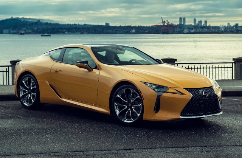 Lexus lanza el LC