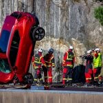 274395_Volvo_Cars_drops_new_cars_from_30_metres_to_help_rescue_services_save
