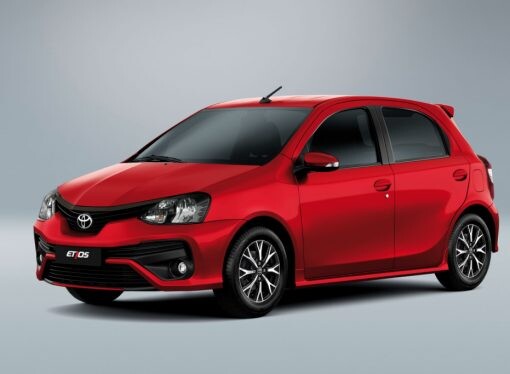 Toyota lanza el Etios 2021