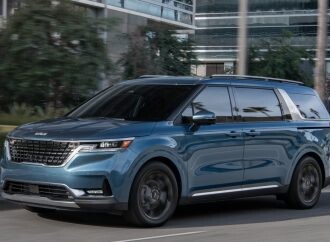 Kia lanza la nueva Carnival