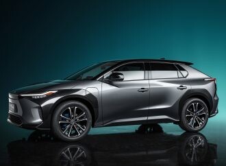 Toyota adelanta su primer modelo eléctrico