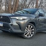 corolla cross est frente