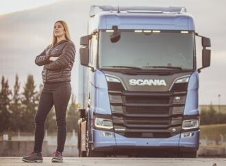 Scania abre la inscripción para una nueva edición de “Conductoras”