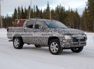 La Mitsubishi L200 salió a probar la plataforma de la Frontier