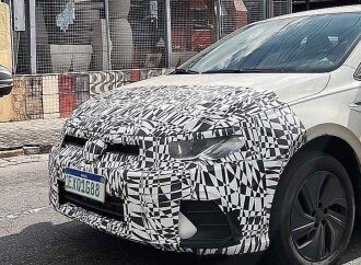 Volkswagen prueba el rediseño del Polo en Brasil