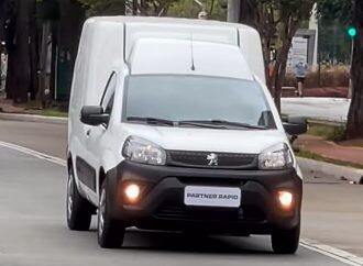 La Peugeot Partner Rapid se deja ver por completo