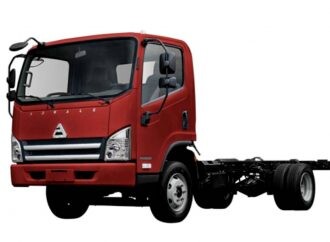 Por la falta de dólares, Agrale suspende la producción hasta fin de año