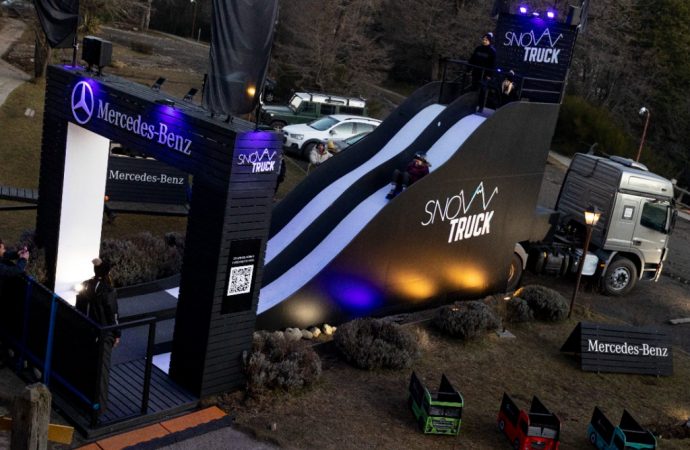 Mercedes lleva su Snow Truck a Villa La Angostura