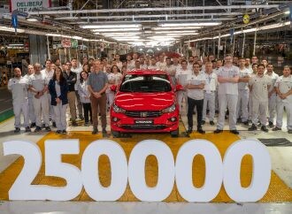 Fiat festeja las 250.000 unidades del Cronos producidas en Córdoba