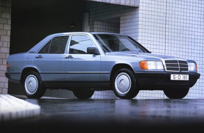 A 40 años del nacimiento del Baby-Benz, el Mercedes 190