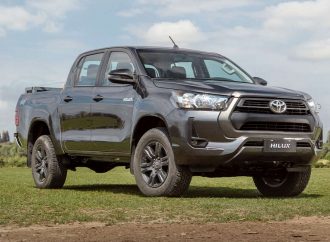 Toyota suma más versiones automáticas a la Hilux