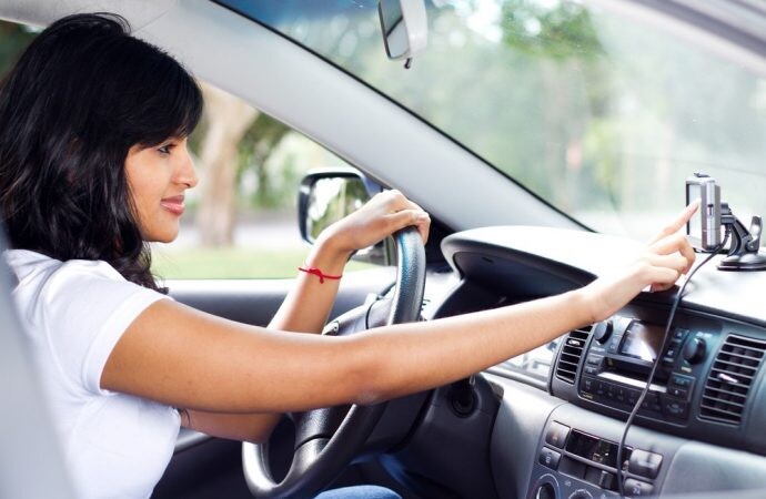 Crecen las búsquedas de automóviles por parte de mujeres