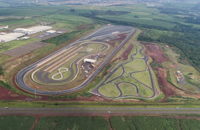 Mercedes-Benz do Brasil y Bosch construyen el Centro de Pruebas de Vehículos de Iracemápolis