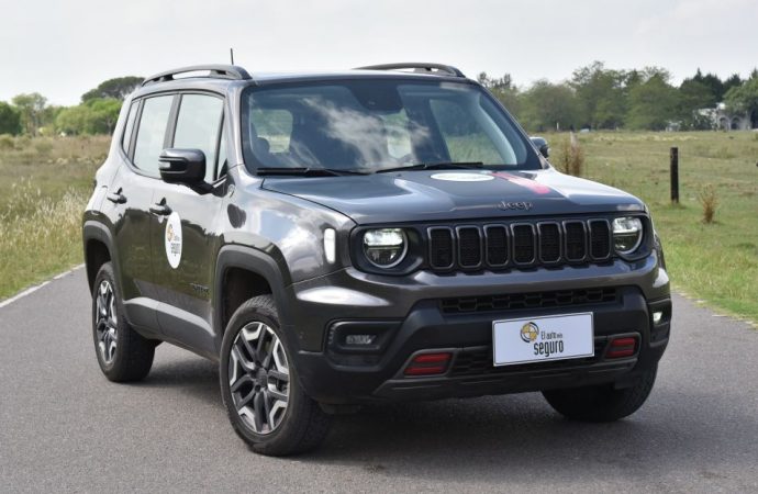 El Jeep Renegade elegido como el Auto más seguro entre los SUV Compactos, y Auto de Oro en los premios Crash Test