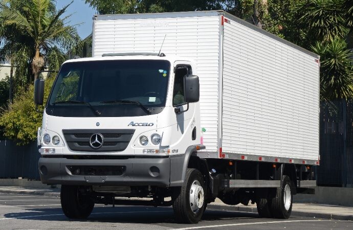 Accelo: El camión Mercedes-Benz de producción nacional más ágil para el tránsito urbano