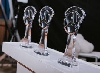 Mercedes-Benz Camiones y Buses premió a su Red de Concesionarios en los “Premios Marketing”