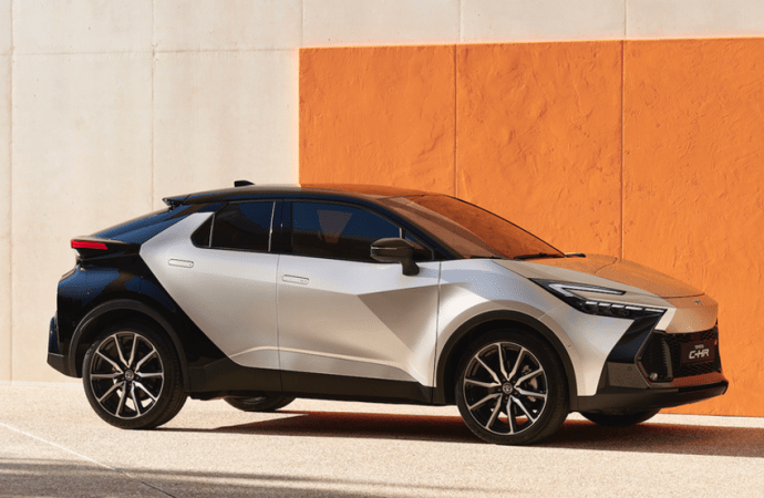 Toyota revela la nueva generación del CH-R