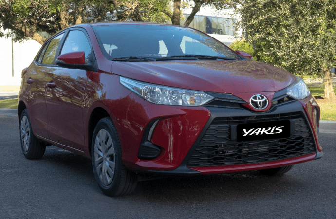 Toyota lanza el Yaris más barato con caja automática