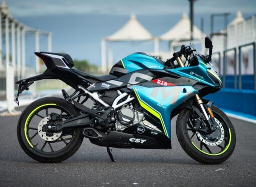 CFMoto lanza la 300SR en la Argentina