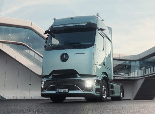 El nuevo Actros L ofrece más eficiencia en ruta con el futurista ProCabin y una aerodinámica mejorada