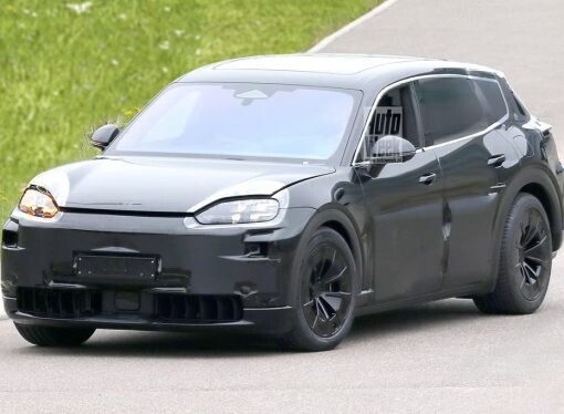 Porsche prueba un enorme SUV eléctrico