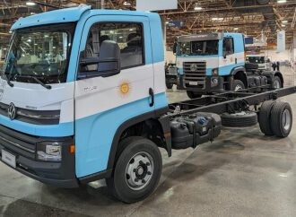 Volkswagen inició formalmente la producción de camiones y buses en Córdoba