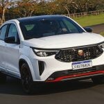 fiat_fastback_limited_edition_powered_by_abarth_turbo_270_6_04a1035a0bb908a6