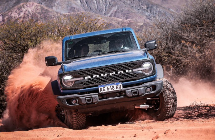 Ford bajó levemente los precios en diciembre tras la rebaja del impuesto PAIS