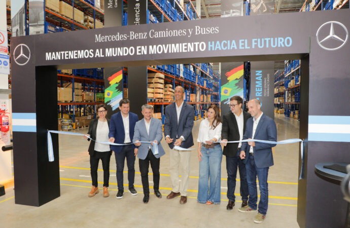 Mercedes-Benz Camiones y Buses inaugura su nuevo Centro Logístico de Autopartes y Repuestos en Zárate