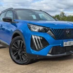 Peugeot e-2008 frente