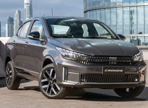Fiat lanza la renovación del Cronos en Argentina