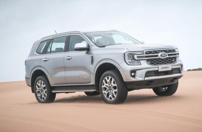 Cómo quedó la Ford Everest frente a sus rivales
