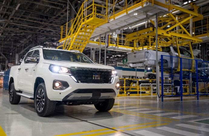 Fiat inició la producción de la Titano en Argentina