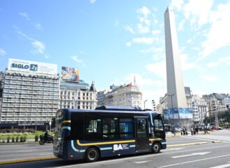 Desde 2027, los colectivos nuevos de CABA deberán ser eléctricos o a GNC