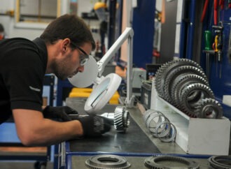 Mercedes-Benz Camiones y Buses celebra las 9.000 piezas Reman entregadas